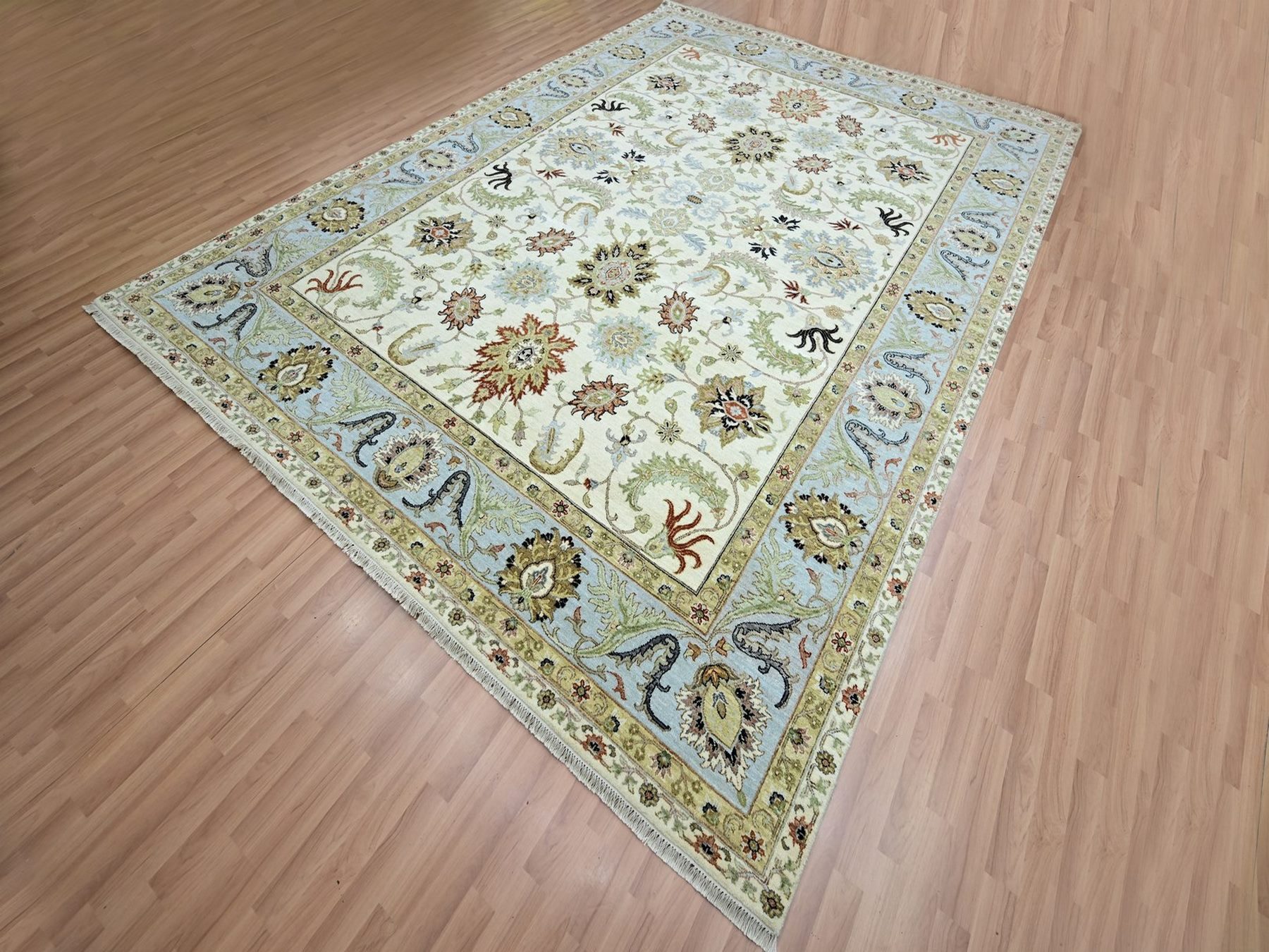 9'1"x12'2" Pearl White, Agra with Ziegler Design, Floral Motifs, Hand Knotted, Pure Wool, Vegetable Dyes, Oriental Rug HR83293 - Image 3
