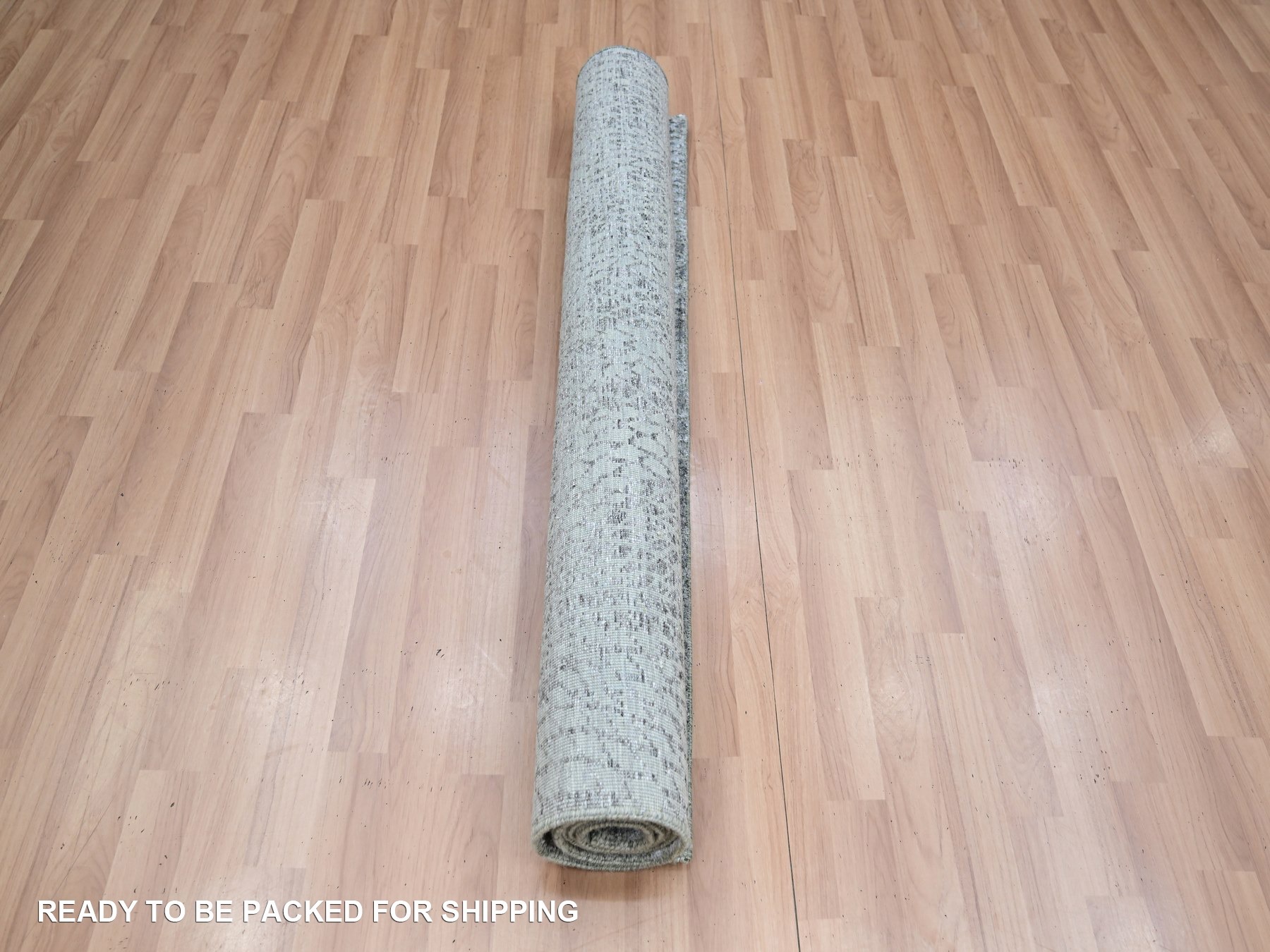 4'x6' Flannel Gray, Hand Knotted, Contemporary Design, Densely Woven, Persian Knot, Silk with Textured Wool Pile, Tone on Tone, Oriental Rug HR83336 - Image 7
