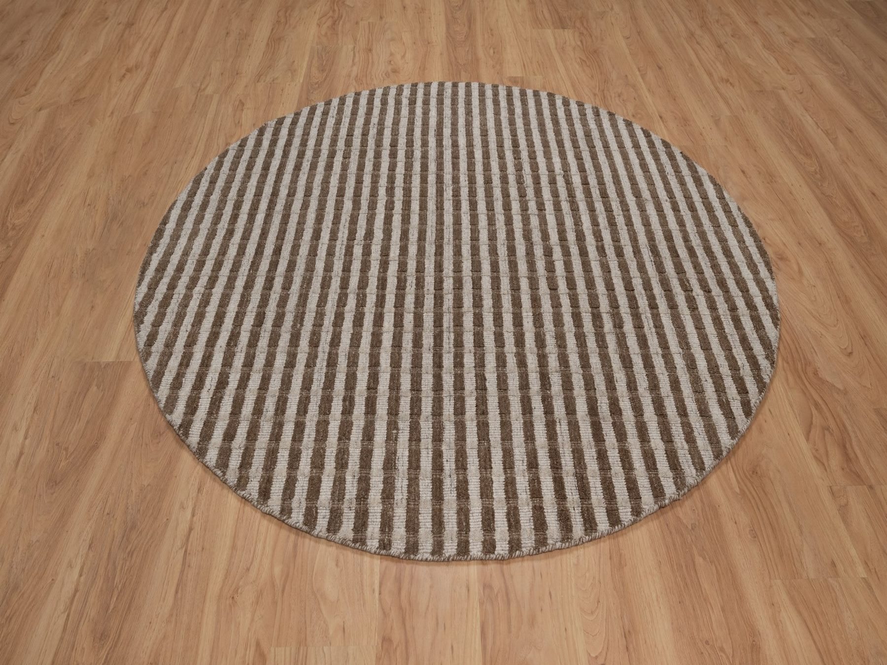 6'x6' Tan and Chocolate Brown, Stripes Design with Salt and Pepper Effect, Hand Loomed, Undyed Natural Wool, Round, Oriental Rug HR92839 - Image 2