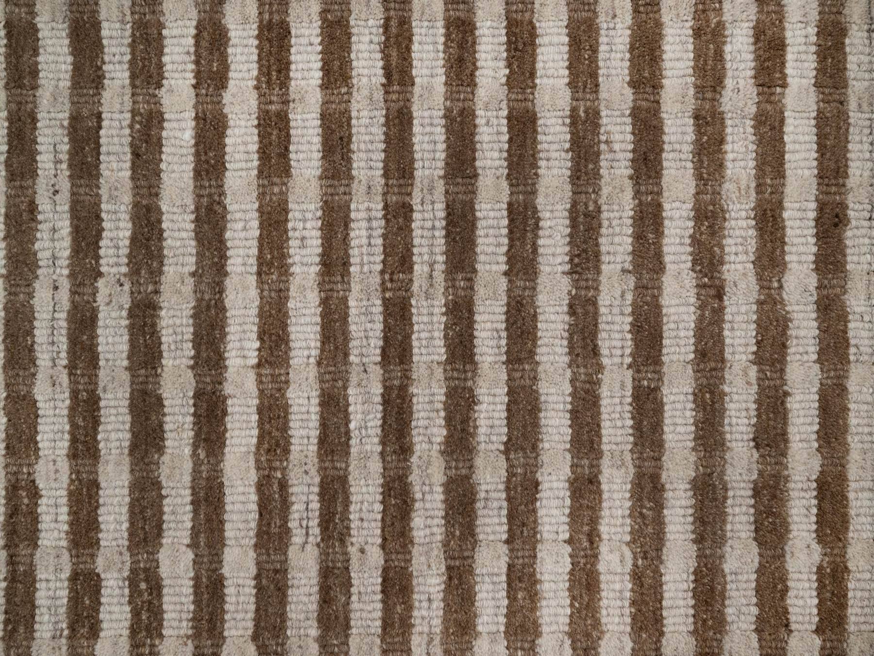 6'x6' Tan and Chocolate Brown, Stripes Design with Salt and Pepper Effect, Hand Loomed, Undyed Natural Wool, Round, Oriental Rug HR92839 - Image 5
