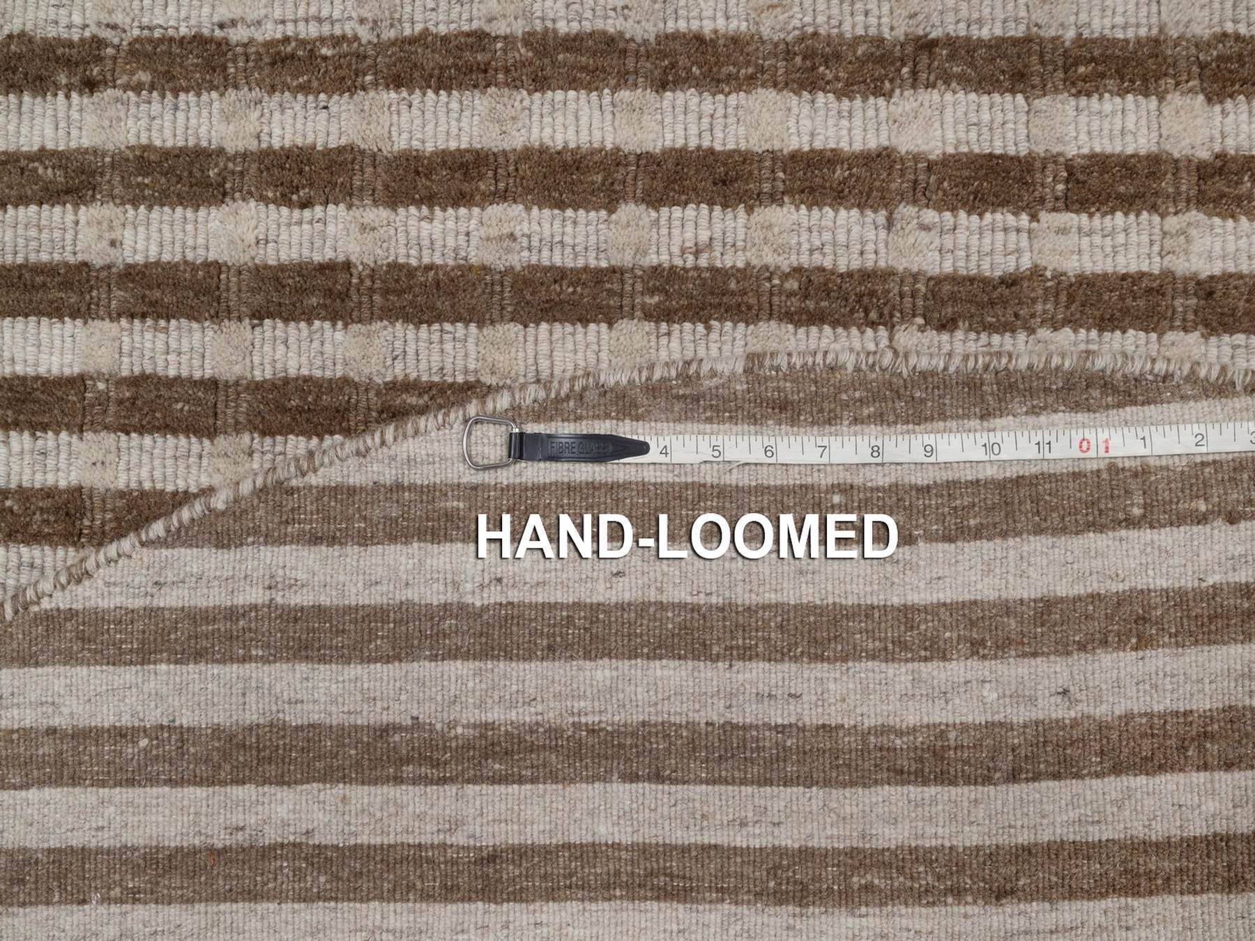 6'x6' Tan and Chocolate Brown, Stripes Design with Salt and Pepper Effect, Hand Loomed, Undyed Natural Wool, Round, Oriental Rug HR92839 - Image 8