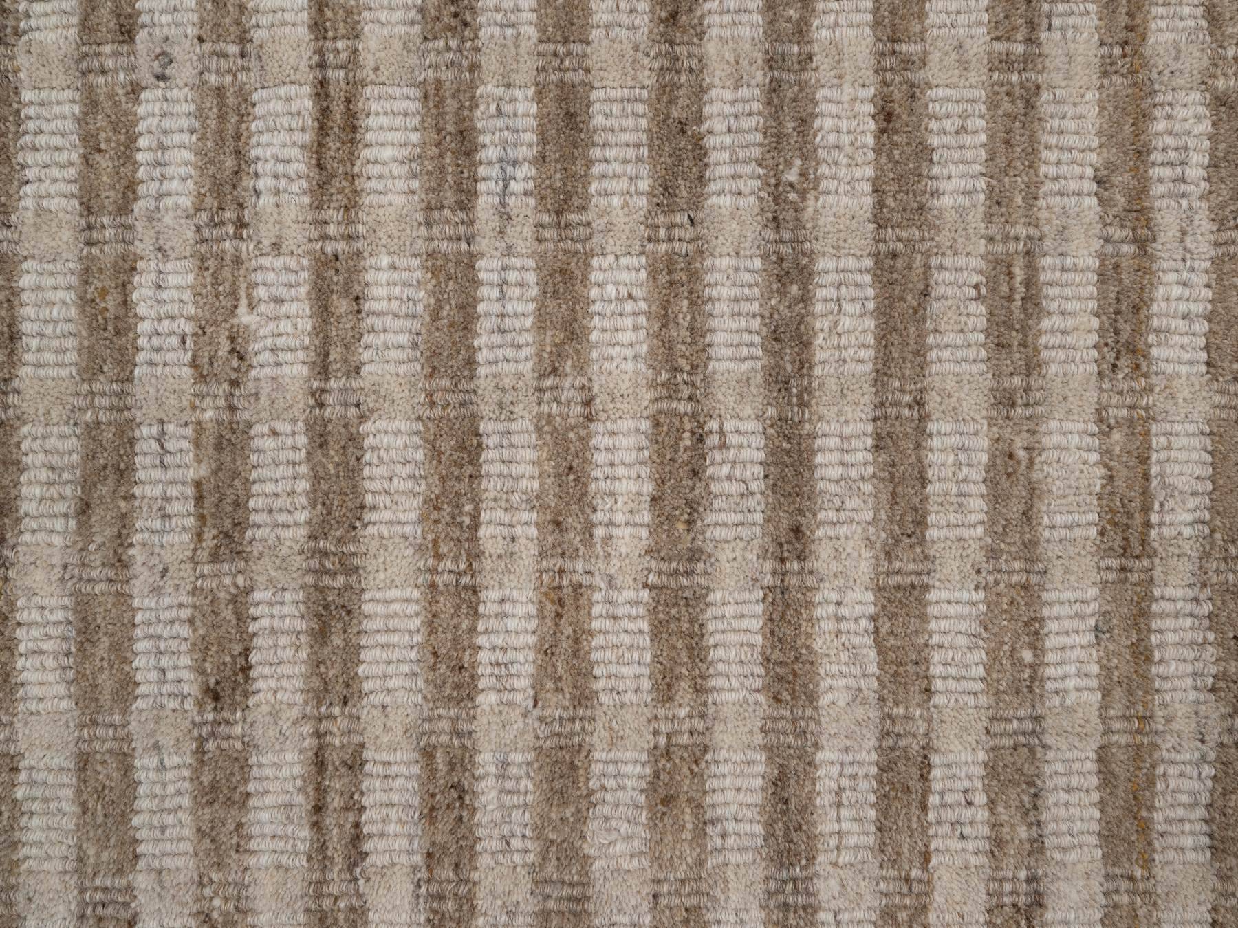2'x3' Tan and Beaver Brown, Vertical Stripes Design with Salt and Pepper Effect, Hand Loomed, Undyed Natural Wool, Mat, Sample, Oriental Rug HR92881 - Image 5