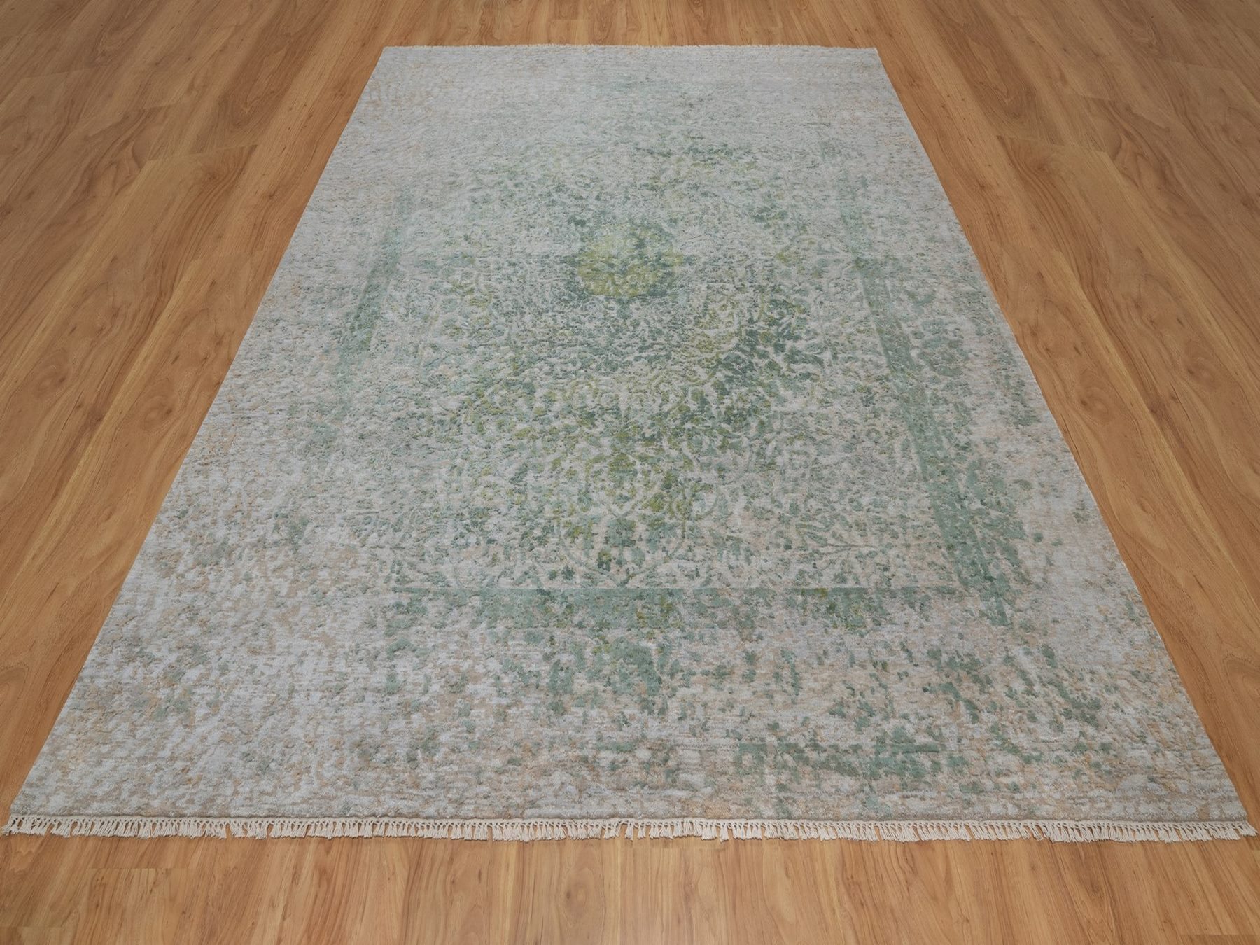 7'9"x10'1" Silver with Green, Broken and Erased Persian Design, Hand Knotted, Wool and Pure Silk, Oriental Rug HR92897 - Image 2