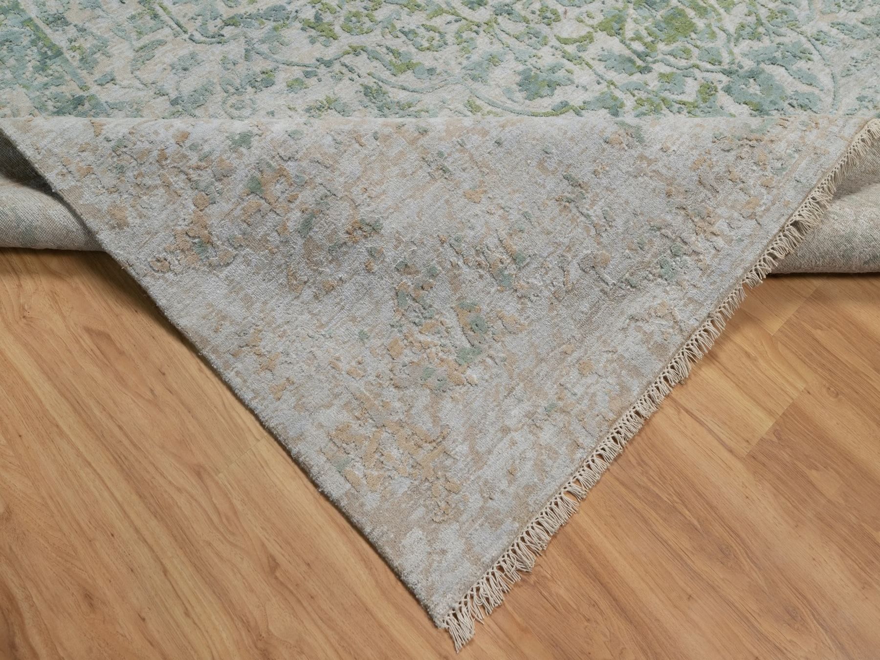 9'9"x14' Silver with Green, Broken and Erased Persian Design, Hand Knotted, Wool and Pure Silk, Oriental Rug HR92899 - Image 6