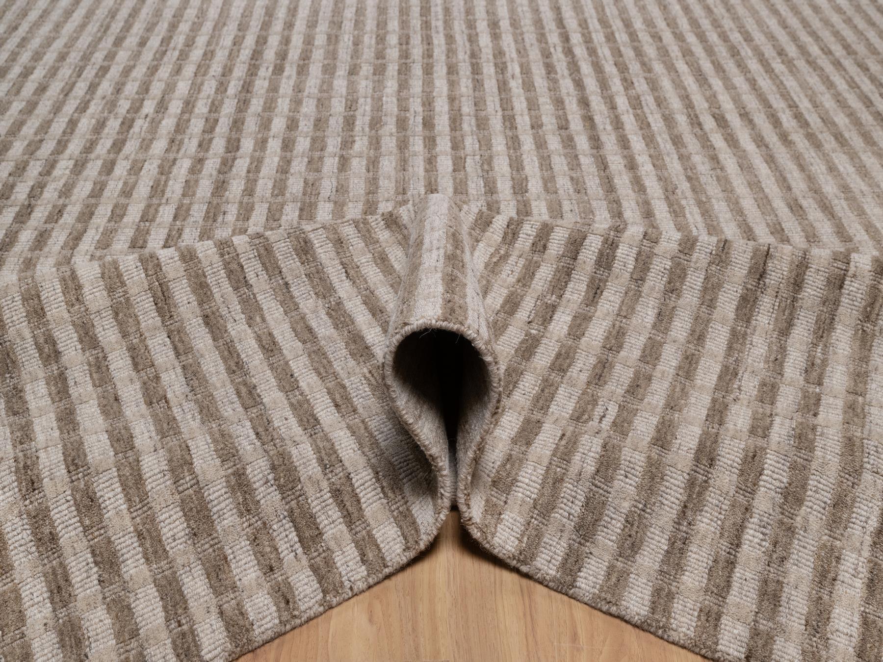 8'x10'2" Tan and Beaver Brown, Hand Loomed, Vertical Stripes Design with Salt and Pepper Effect, Undyed Natural Wool, Oriental Rug HR92912 - Image 5