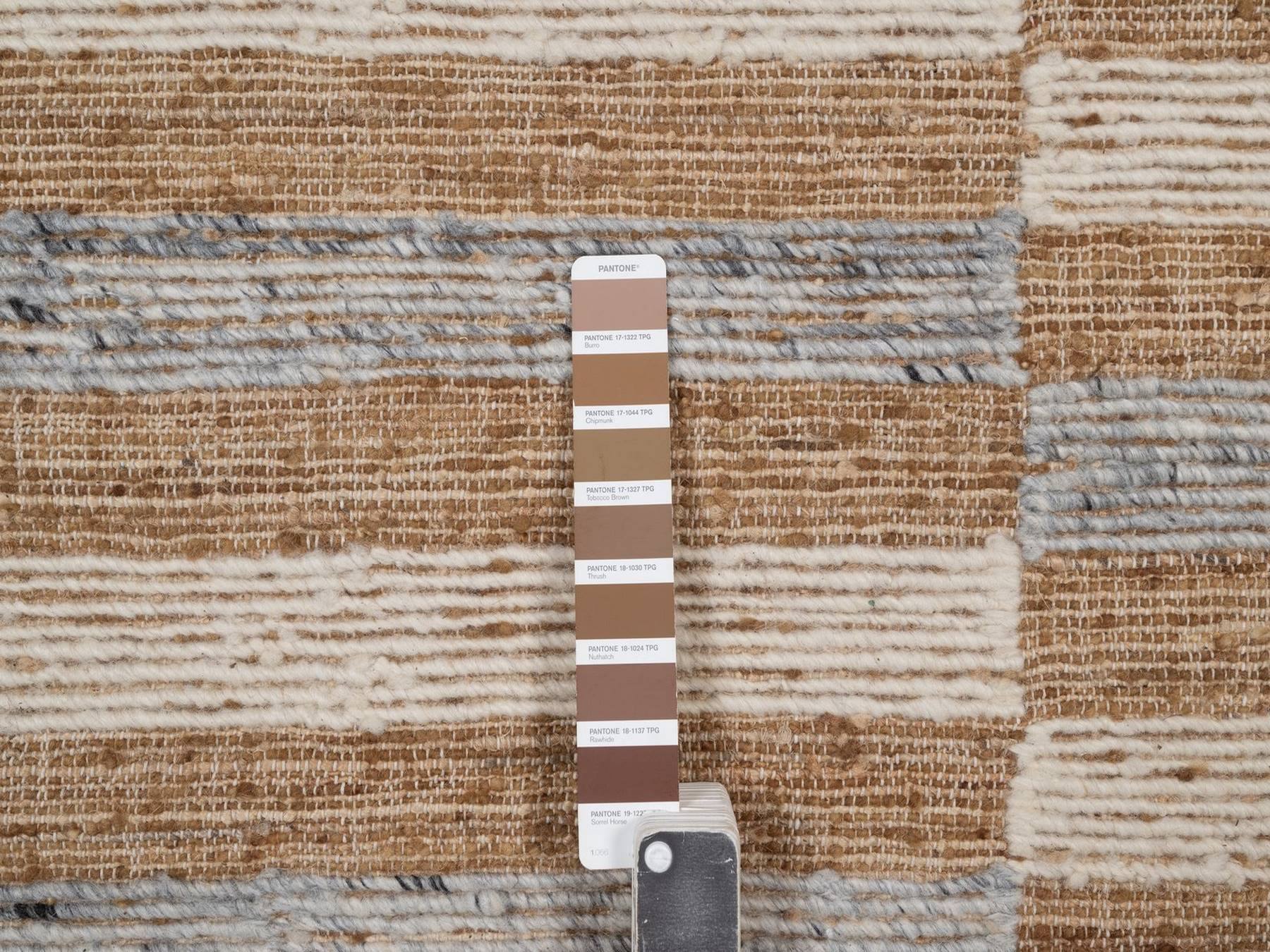 5'x8' Chipmunk Brown, Flat Weave, Durie Kilim with Geometric Design, 100% Wool, Hand Woven, Oriental Rug HR93011 - Image 4