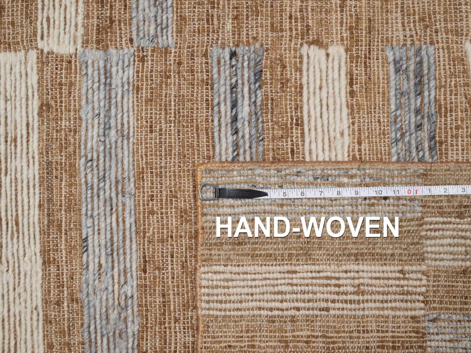 5'x8' Chipmunk Brown, Flat Weave, Durie Kilim with Geometric Design, 100% Wool, Hand Woven, Oriental Rug HR93011 - Image 8