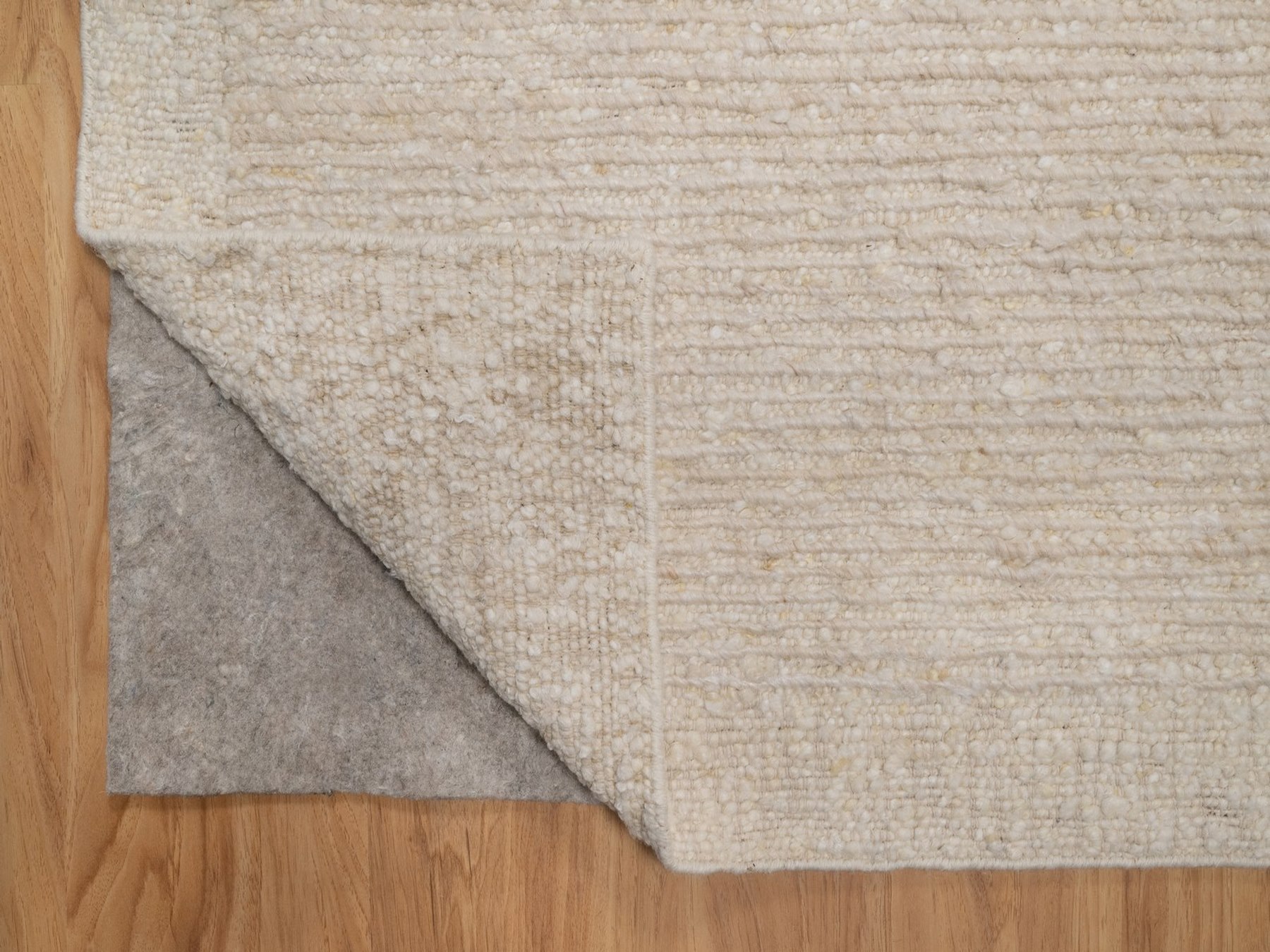 5'4"x7'4" Swan White, Flat Weave, Durie Kilim with Plain Design, 100% Wool, Hand Woven, Oriental Rug HR93012 - Image 3